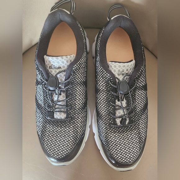 DR. COMFORT MEN'S SIZE 10W SHOE.  $33 - Picture 12 of 15